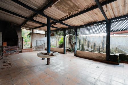 Casa à venda com 275m², 2 quartos e 2 vagasÁrea de lazer