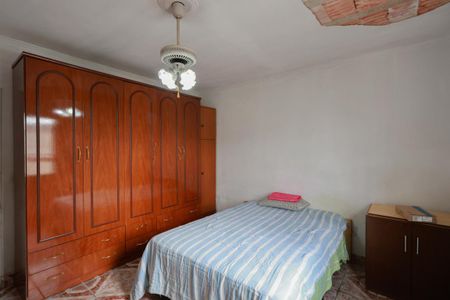 Casa à venda com 275m², 2 quartos e 2 vagasQuarto