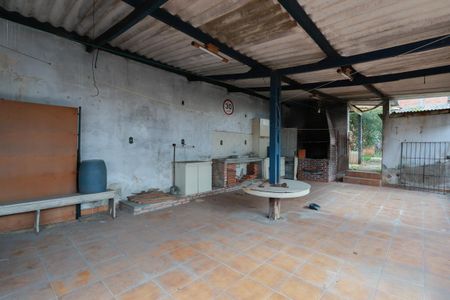 Casa à venda com 275m², 2 quartos e 2 vagasÁrea de lazer