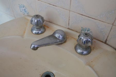 Casa à venda com 275m², 2 quartos e 2 vagasBanheiro da Suíte