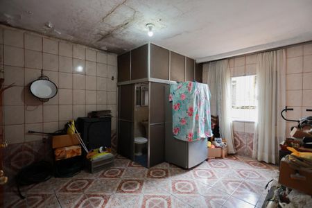 Casa à venda com 275m², 2 quartos e 2 vagasSuíte