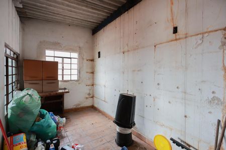 Casa à venda com 275m², 2 quartos e 2 vagasQuarto de serviço