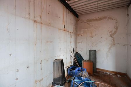 Casa à venda com 275m², 2 quartos e 2 vagasQuarto de serviço