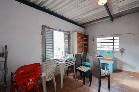 Casa à venda com 275m², 2 quartos e 2 vagasÁrea de serviço