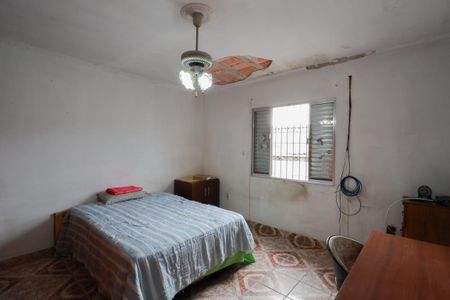 Casa à venda com 275m², 2 quartos e 2 vagasQuarto