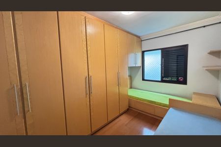 Apartamento à venda com 105m², 3 quartos e 2 vagasQuarto 2
