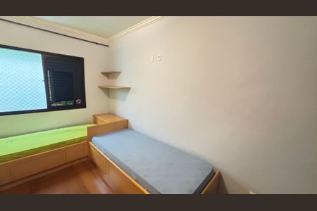 Apartamento à venda com 105m², 3 quartos e 2 vagasQuarto 2