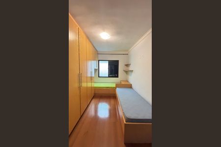 Apartamento à venda com 105m², 3 quartos e 2 vagasQuarto 2