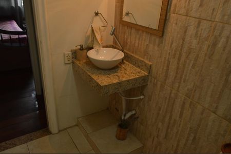 Apartamento à venda com 90m², 3 quartos e 1 vaga Apartamento à venda com 90m², 3 quartos e 1 vagaBanheiro