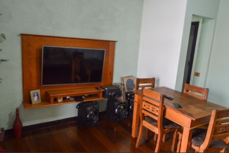 Apartamento à venda com 90m², 3 quartos e 1 vaga Apartamento à venda com 90m², 3 quartos e 1 vagaSala