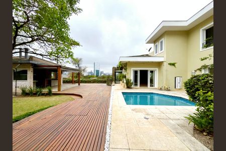 Casa à venda com 400m², 4 quartos e 8 vagas Casa à venda com 400m², 4 quartos e 8 vagasFoto 21