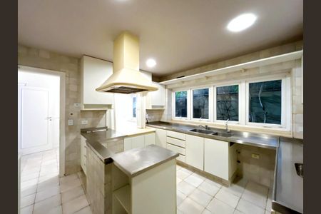 Casa à venda com 400m², 4 quartos e 8 vagas Casa à venda com 400m², 4 quartos e 8 vagasFoto 17