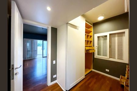 Casa à venda com 400m², 4 quartos e 8 vagas Casa à venda com 400m², 4 quartos e 8 vagasFoto 13