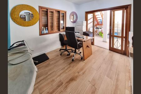 Casa à venda com 180m², 3 quartos e 3 vagas Casa à venda com 180m², 3 quartos e 3 vagasQuarto 2