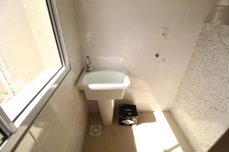 Apartamento para alugar com 45m², 2 quartos e 1 vagaÁrea de Serviço