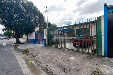 Casa à venda com 200m², 4 quartos e 2 vagasFachada