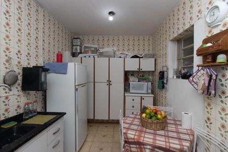 Casa à venda com 200m², 4 quartos e 2 vagasCozinha