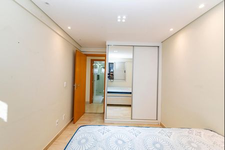 Apartamento à venda com 73m², 3 quartos e 2 vagas Apartamento à venda com 73m², 3 quartos e 2 vagasQuarto 2