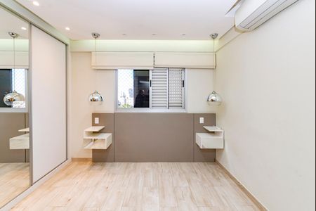 Apartamento à venda com 73m², 3 quartos e 2 vagas Apartamento à venda com 73m², 3 quartos e 2 vagasSuíte