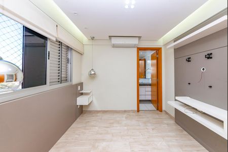 Apartamento à venda com 73m², 3 quartos e 2 vagas Apartamento à venda com 73m², 3 quartos e 2 vagasSuíte
