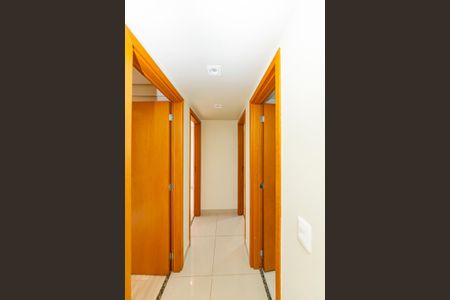 Apartamento à venda com 73m², 3 quartos e 2 vagas Apartamento à venda com 73m², 3 quartos e 2 vagasCorredor