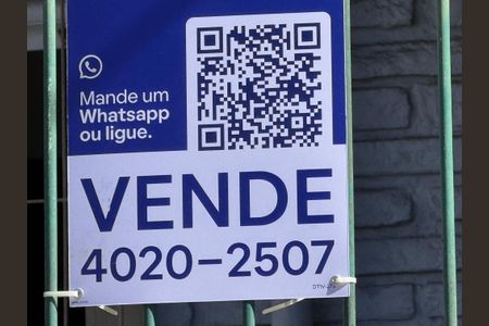 Casa à venda com 300m², 4 quartos e 2 vagas Casa à venda com 300m², 4 quartos e 2 vagasFachada/Plaquinha