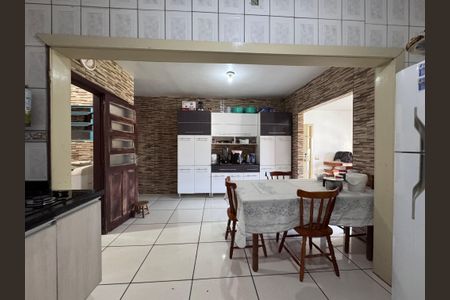 Casa à venda com 300m², 4 quartos e 2 vagas Casa à venda com 300m², 4 quartos e 2 vagasCozinha