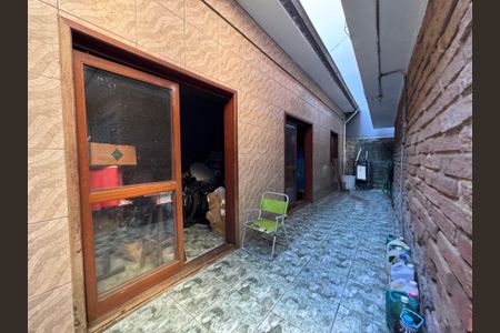 Casa à venda com 300m², 4 quartos e 2 vagas Casa à venda com 300m², 4 quartos e 2 vagasÁrea comum