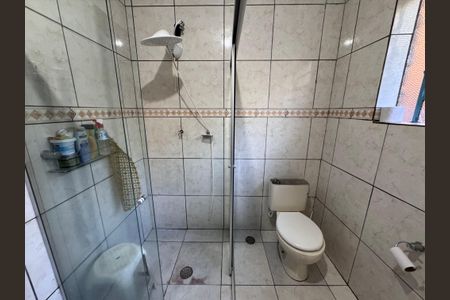 Casa à venda com 300m², 4 quartos e 2 vagas Casa à venda com 300m², 4 quartos e 2 vagasBanheiro/Suíte 1