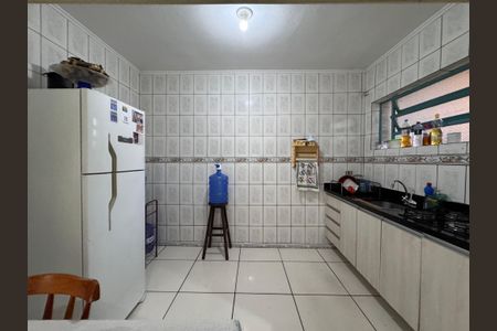 Casa à venda com 300m², 4 quartos e 2 vagas Casa à venda com 300m², 4 quartos e 2 vagasCozinha