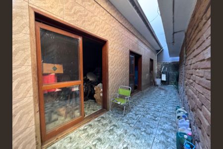 Casa à venda com 300m², 4 quartos e 2 vagas Casa à venda com 300m², 4 quartos e 2 vagasÁrea comum