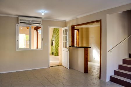 Casa de condomínio à venda com 200m², 2 quartos e 2 vagasSala