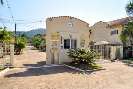 Casa de condomínio à venda com 200m², 2 quartos e 2 vagasFachada do condomínio