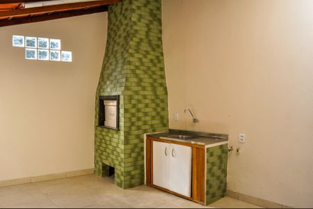 Casa de condomínio à venda com 200m², 2 quartos e 2 vagasEspaço gourmet