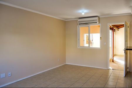 Casa de condomínio à venda com 200m², 2 quartos e 2 vagasSala