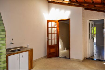 Casa de condomínio à venda com 200m², 2 quartos e 2 vagasEspaço gourmet