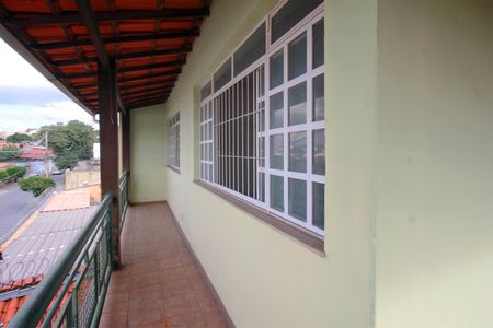 Casa para alugar com 245m², 5 quartos e 6 vagasVaranda entrada