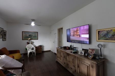 Apartamento à venda com 121m², 4 quartos e 2 vagasSala