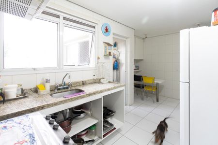 Apartamento à venda com 121m², 4 quartos e 2 vagasCozinha
