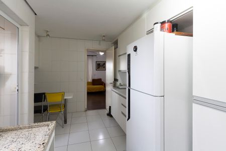 Apartamento à venda com 121m², 4 quartos e 2 vagasCozinha