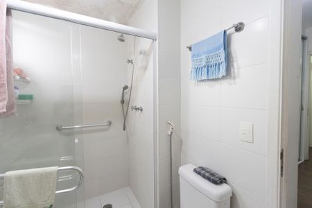 Apartamento à venda com 121m², 4 quartos e 2 vagasSuíte Banheiro