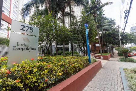 Apartamento à venda com 121m², 4 quartos e 2 vagasFachada