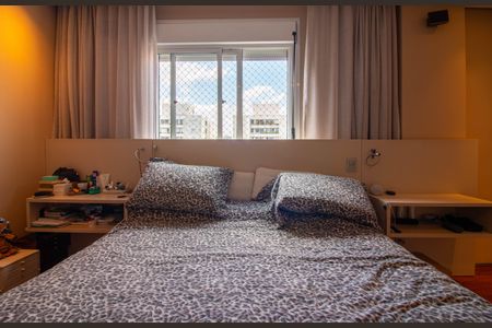 Apartamento à venda com 270m², 4 quartos e 5 vagasSuíte 1