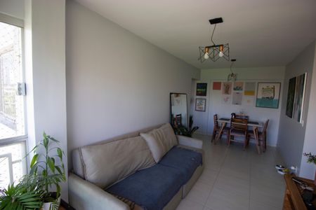 Apartamento para alugar com 55m², 2 quartos e 1 vagaSala