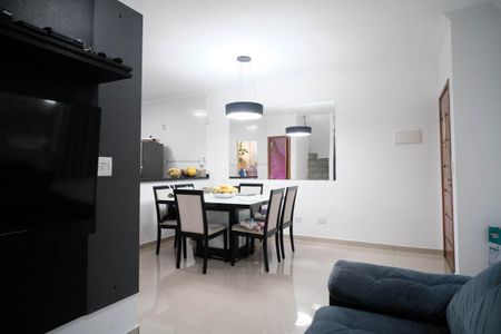 Casa de condomínio à venda com 137m², 3 quartos e 2 vagasSala