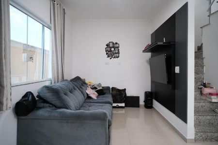 Casa de condomínio à venda com 137m², 3 quartos e 2 vagasSala