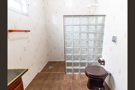 Casa à venda com 150m², 3 quartos e 1 vaga Casa à venda com 150m², 3 quartos e 1 vagaBanheiro