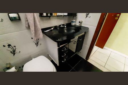 Casa à venda com 150m², 3 quartos e 2 vagasBanheiro Social