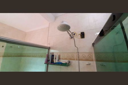 Casa à venda com 150m², 3 quartos e 2 vagasBanheiro da Suíte