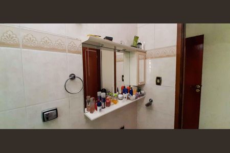 Casa à venda com 150m², 3 quartos e 2 vagasBanheiro da Suíte